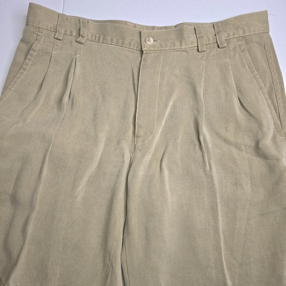TORI RICHARD Men's Size 34 Beige Shorts -1174 - Picture 1 of 8